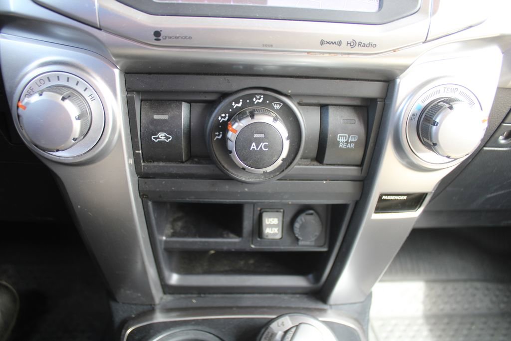 Used 2018 Toyota 4Runner SR5 Premium image 41