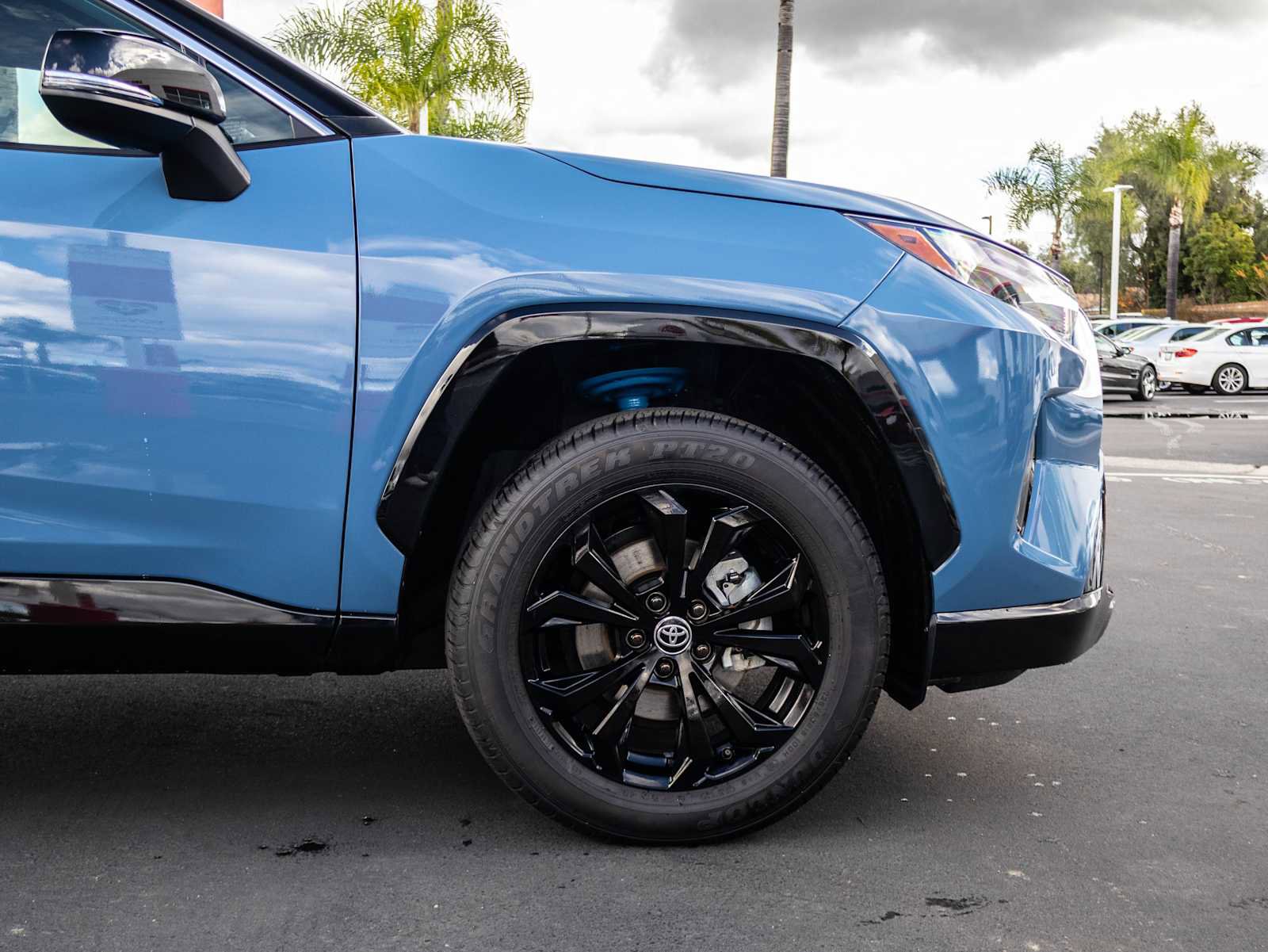 Used 2025 Toyota RAV4 XSE image 6