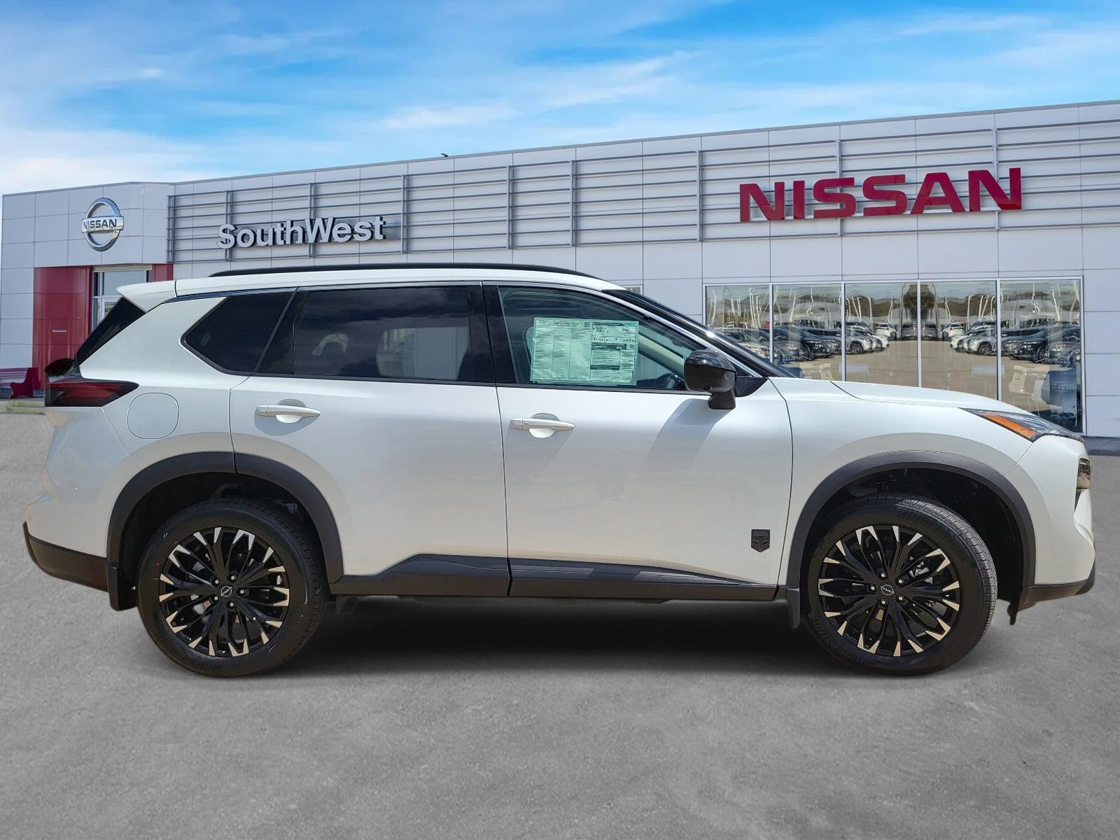 New 2026 Nissan Rogue Dark Armor FWD image 4
