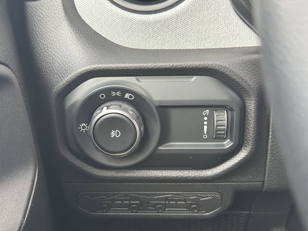 Used 2025 Jeep Wrangler Sport AWD/4WD image 26