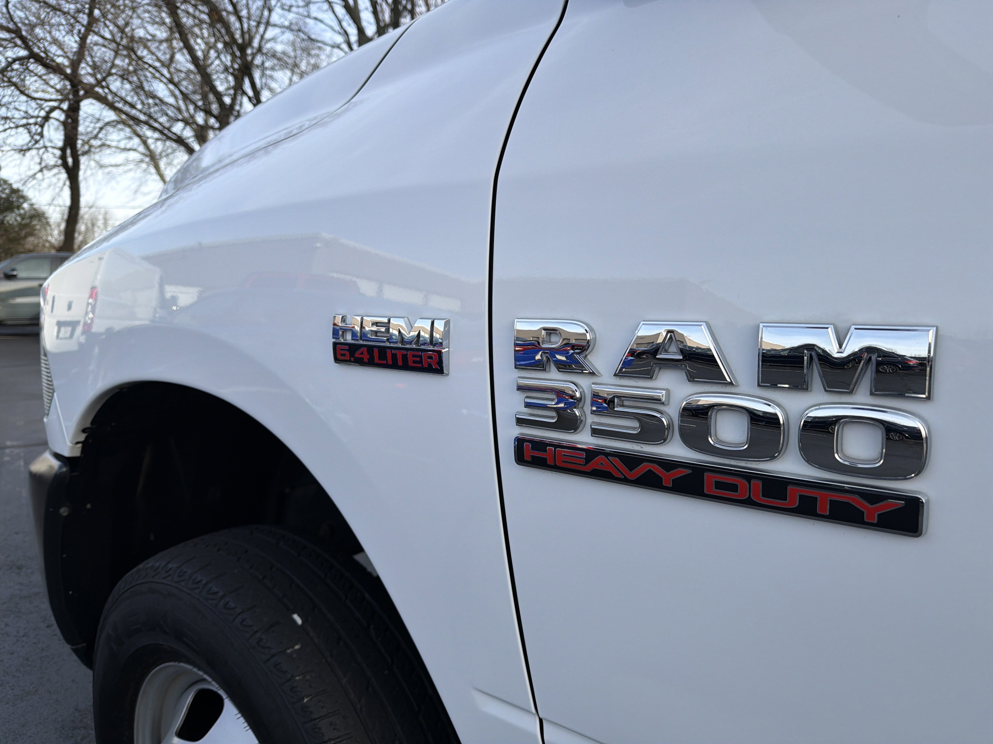 Used 2018 RAM 3500 Tradesman w/ Power & Remote Entry Group image 28