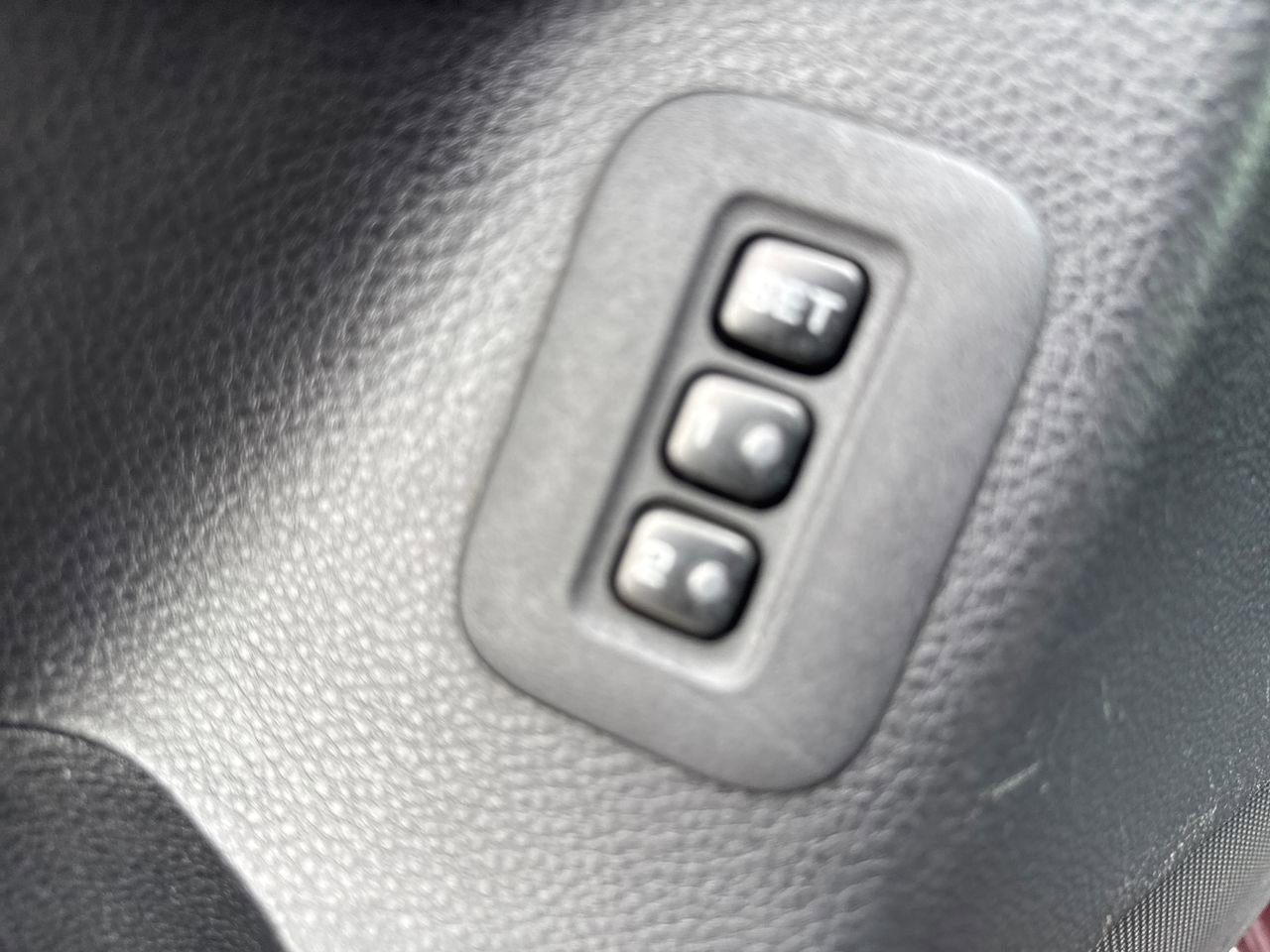 Used 2013 Nissan Armada Platinum AWD/4WD image 19