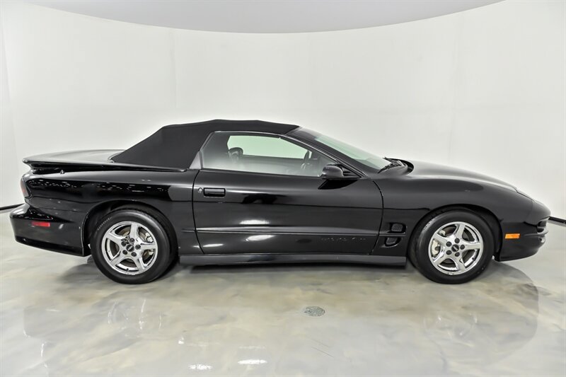 Used 2002 Pontiac Firebird Trans Am RWD image 29