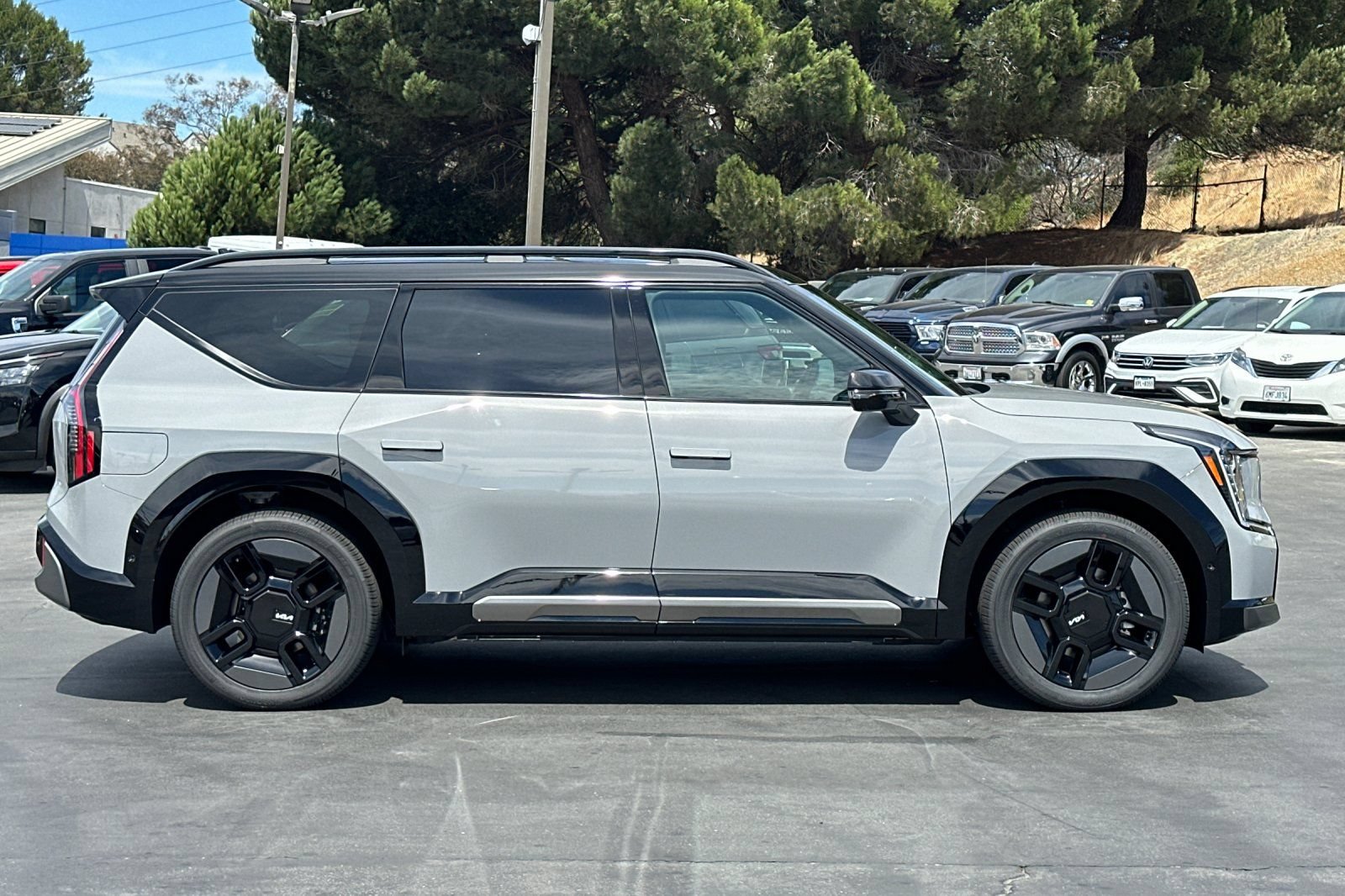 New 2026 Kia EV9 GT-Line AWD/4WD image 3