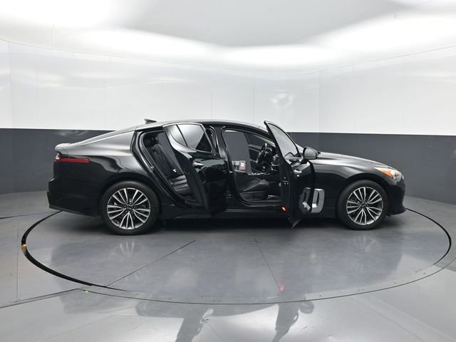 Used 2019 Kia Stinger RWD image 39