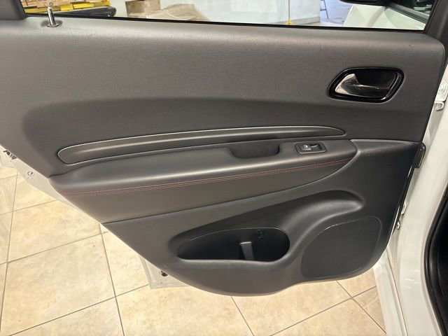 Used 2023 Dodge Durango GT image 9