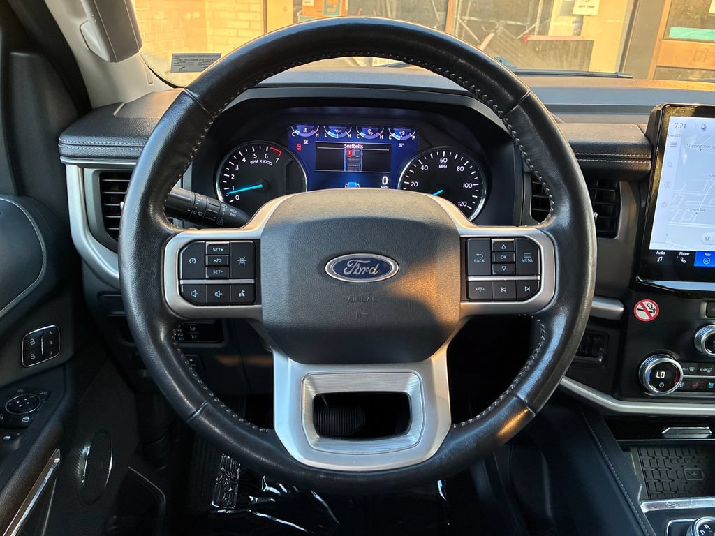 Used 2024 Ford Expedition XLT AWD/4WD image 23