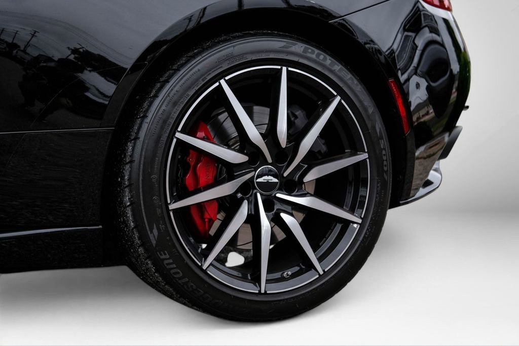 Used 2020 Aston Martin DB11 Coupe RWD image 62