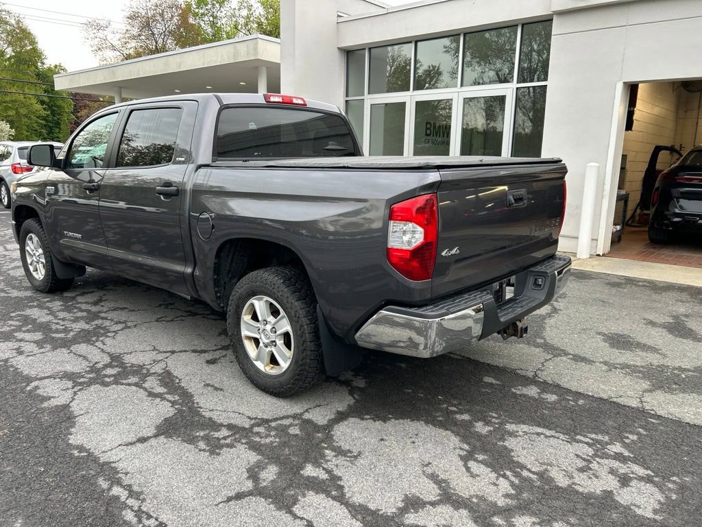 Used 2018 Toyota Tundra SR5 w/ SR5 Upgrade Package AWD/4WD image 3
