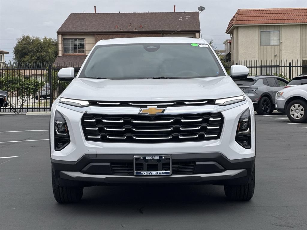 New 2026 Chevrolet Equinox LT w/ Safety and Technology Package FWD image 2