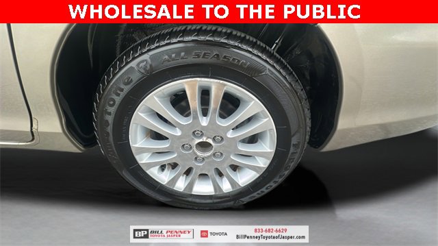 Used 2008 Toyota Sienna XLE image 19