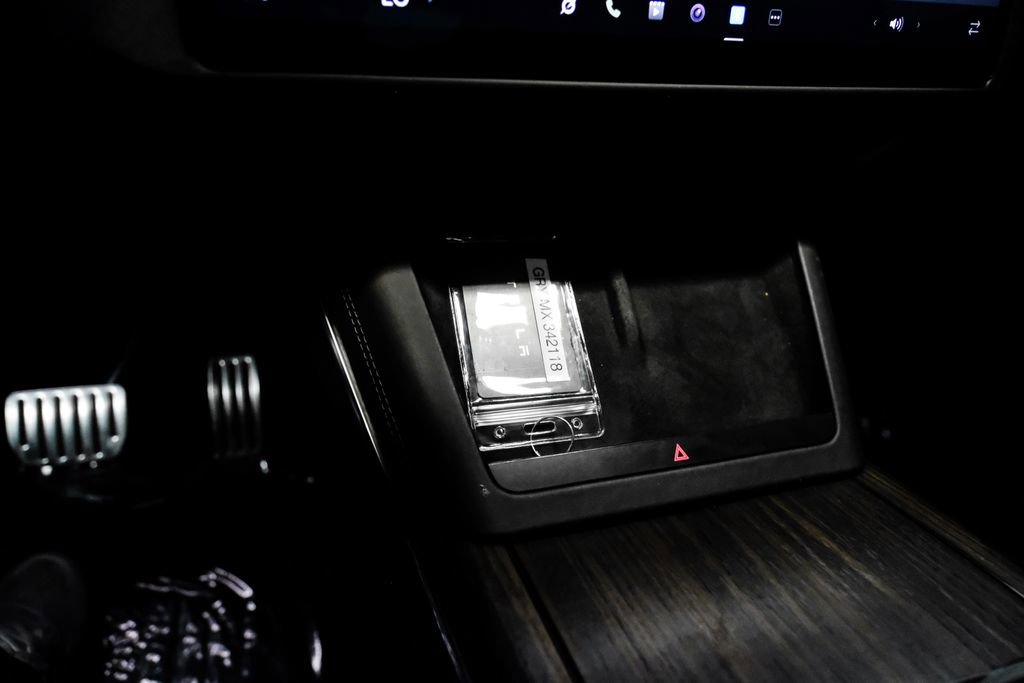 Used 2022 Tesla Model X image 51