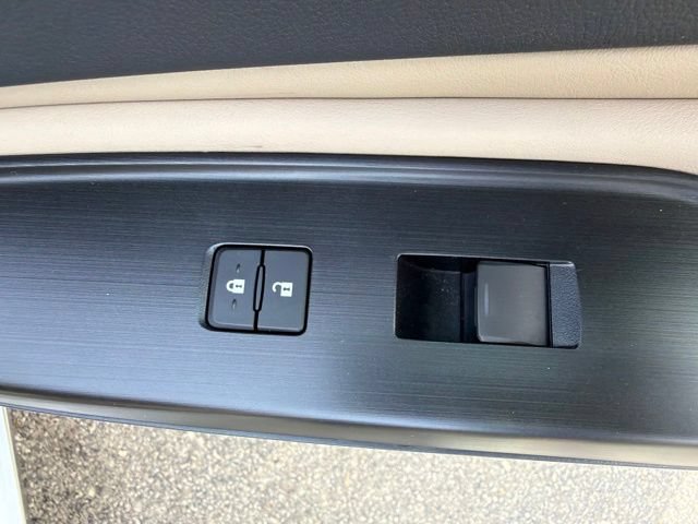 Used 2019 Lexus ES 350 w/ Premium Package FWD image 36