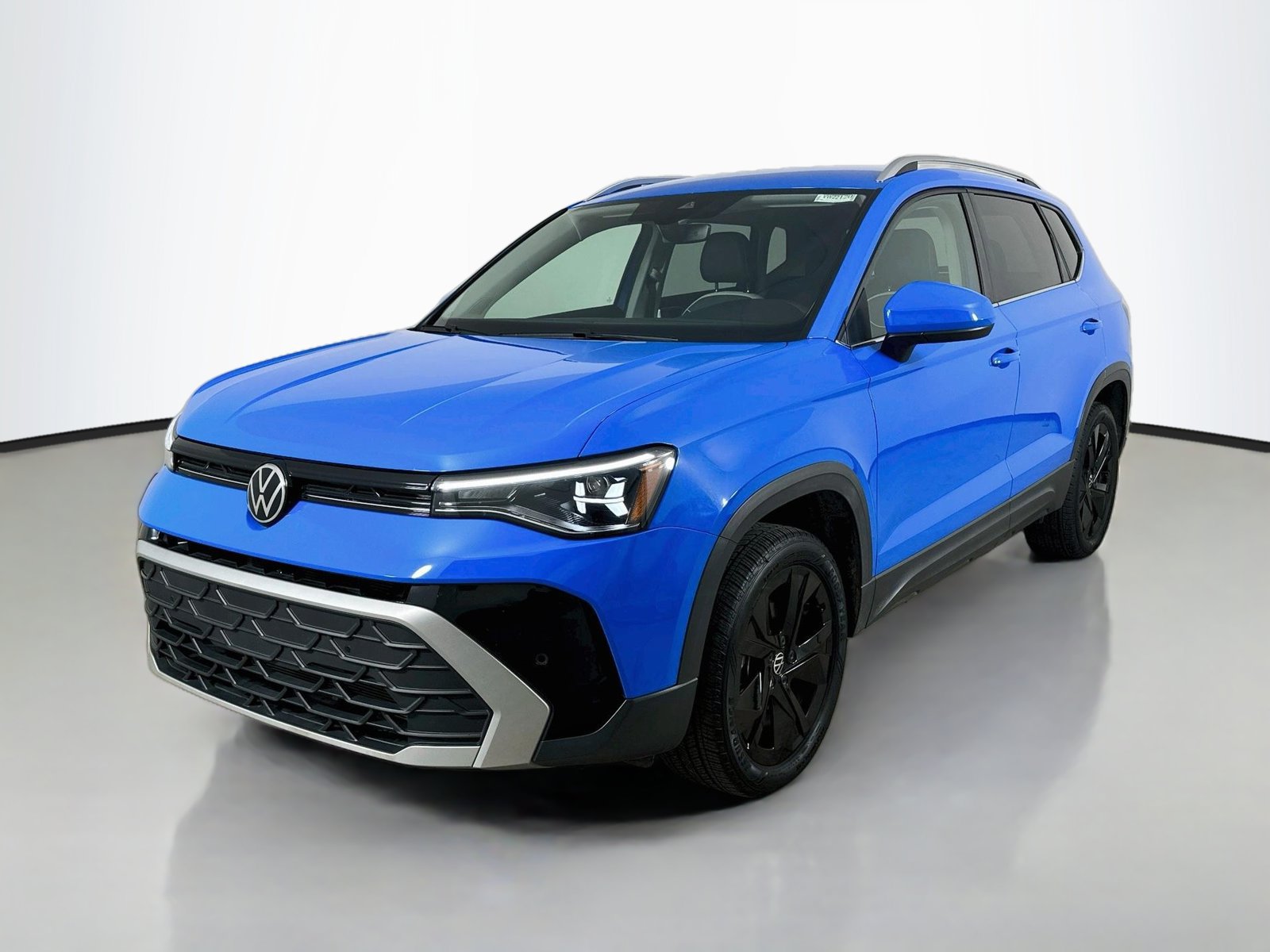 Certified 2025 Volkswagen Taos SE