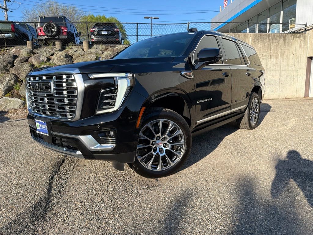 Used 2026 GMC Yukon Denali w/ Sun & Power Step Package AWD/4WD video 1