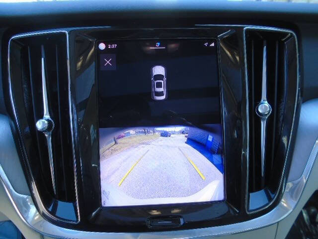 Used 2025 Volvo S60 B5 Core AWD/4WD image 14