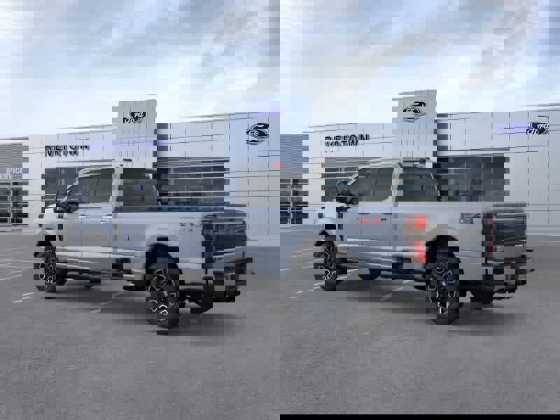 New 2026 Ford F350 Platinum w/ FX4 Off-Road Package image 4