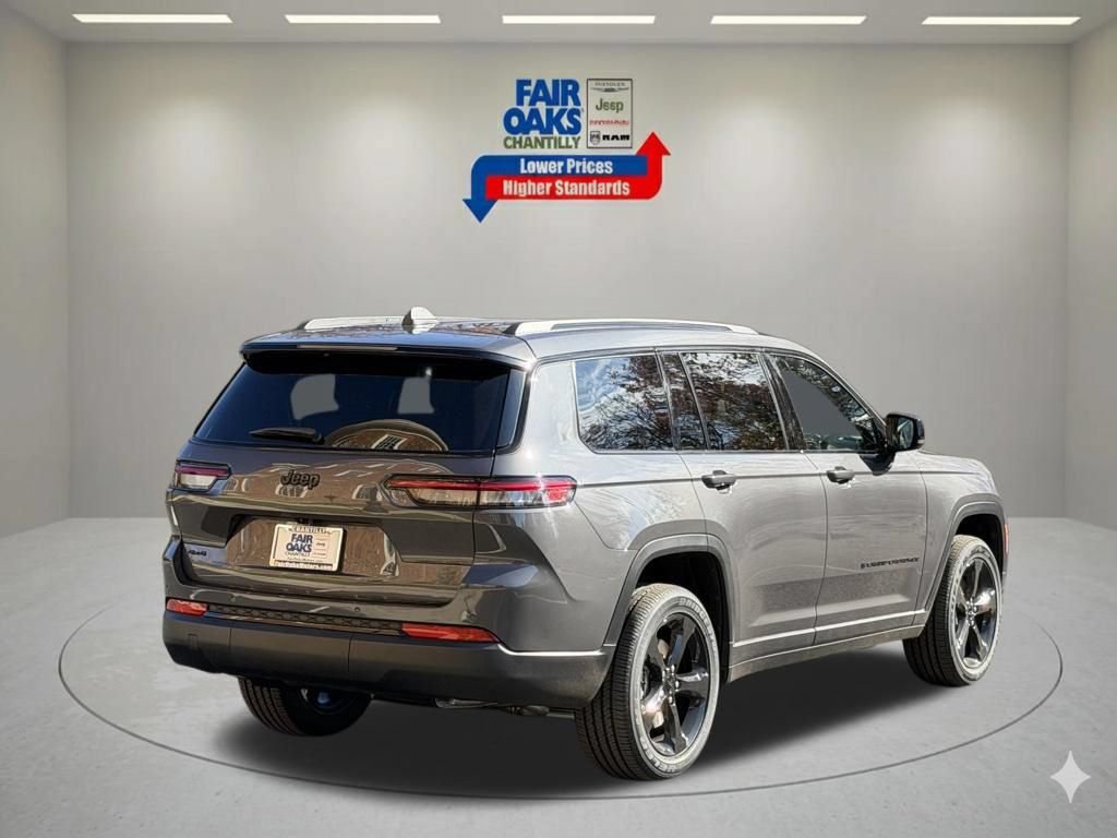 New 2025 Jeep Grand Cherokee L Laredo AWD/4WD image 7