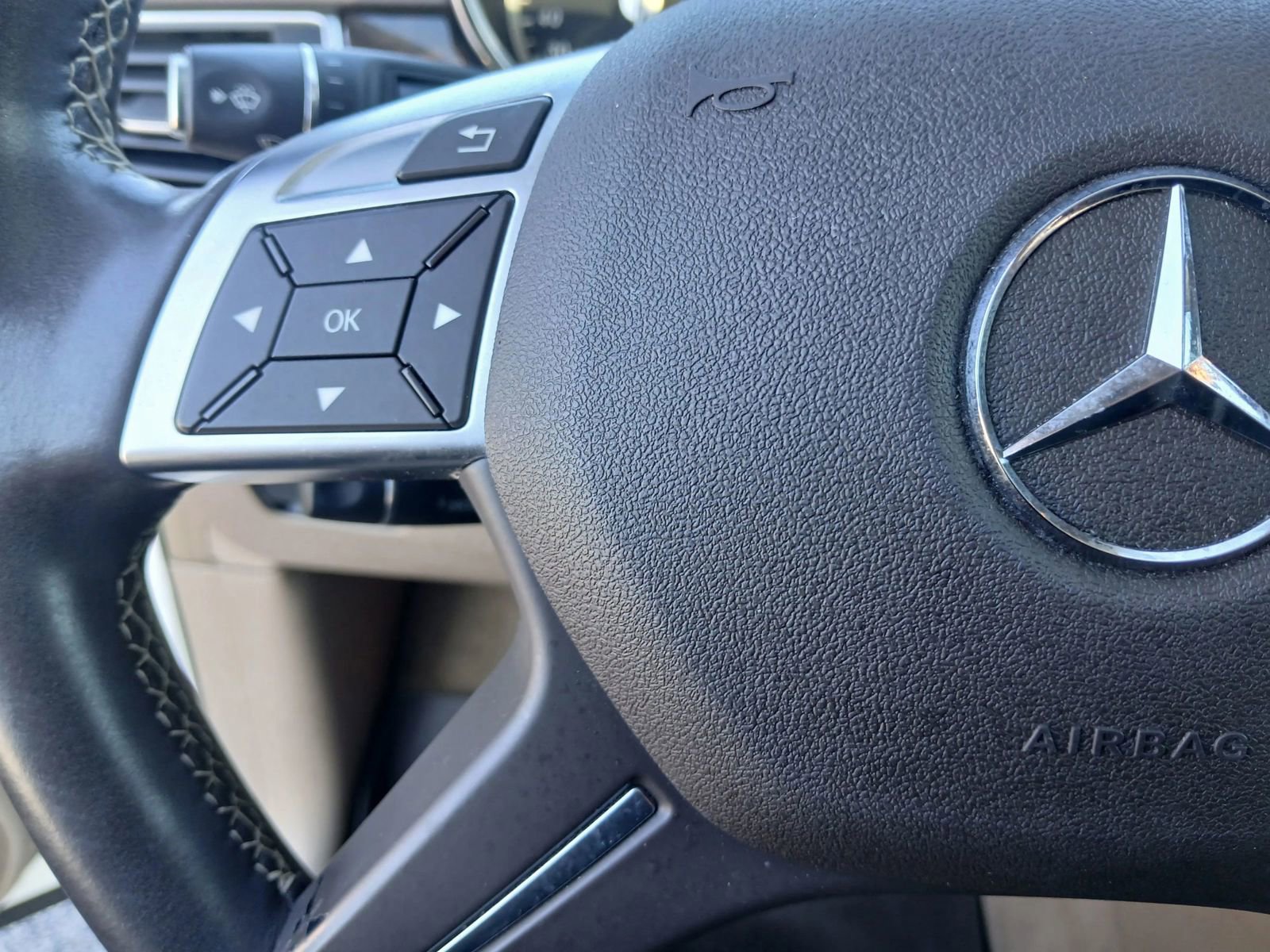 Used 2016 Mercedes-Benz GL 320 BlueTEC 4MATIC image 31