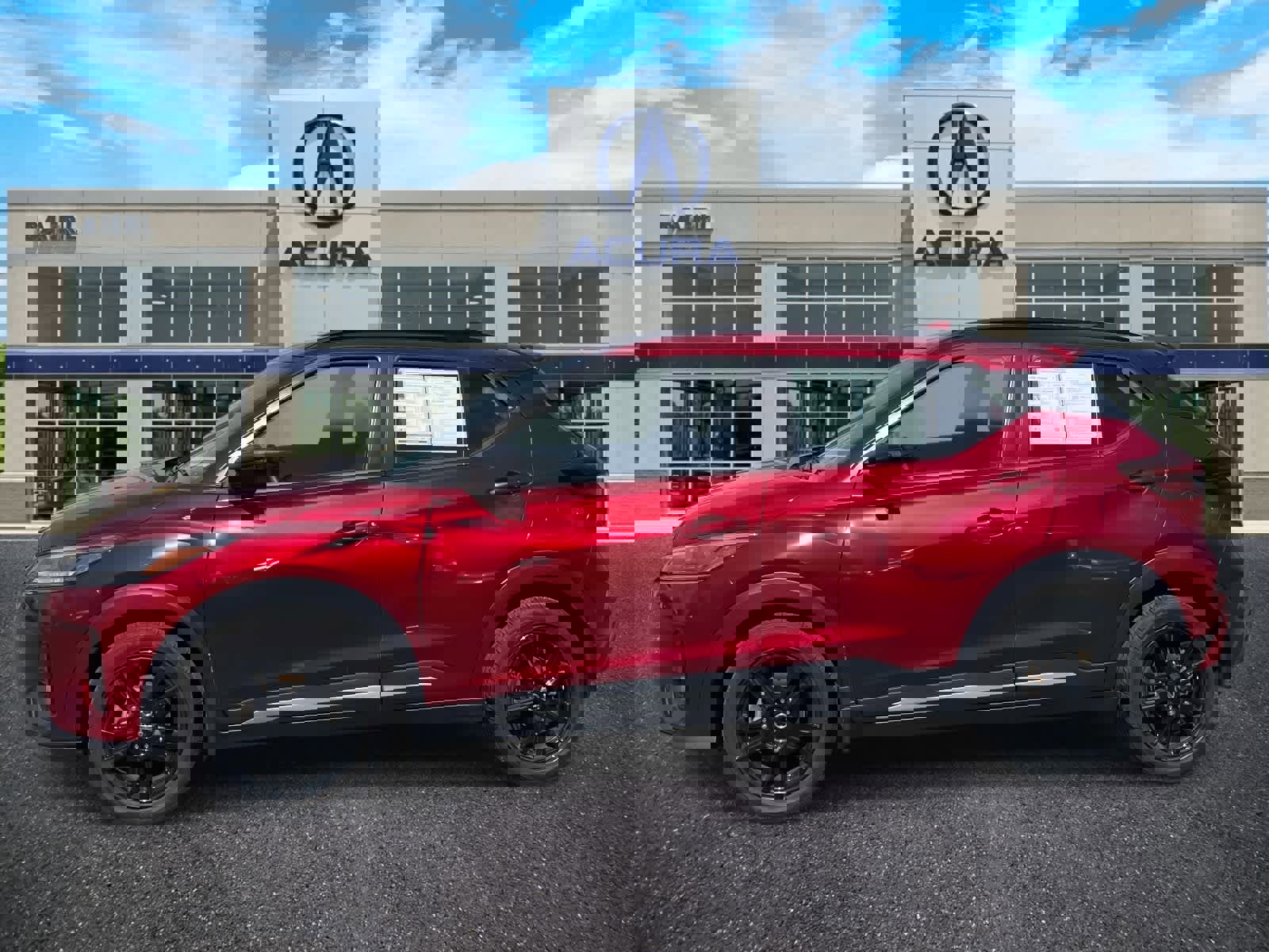 Used 2021 Nissan Kicks SR w/ SR Premium Package image 2