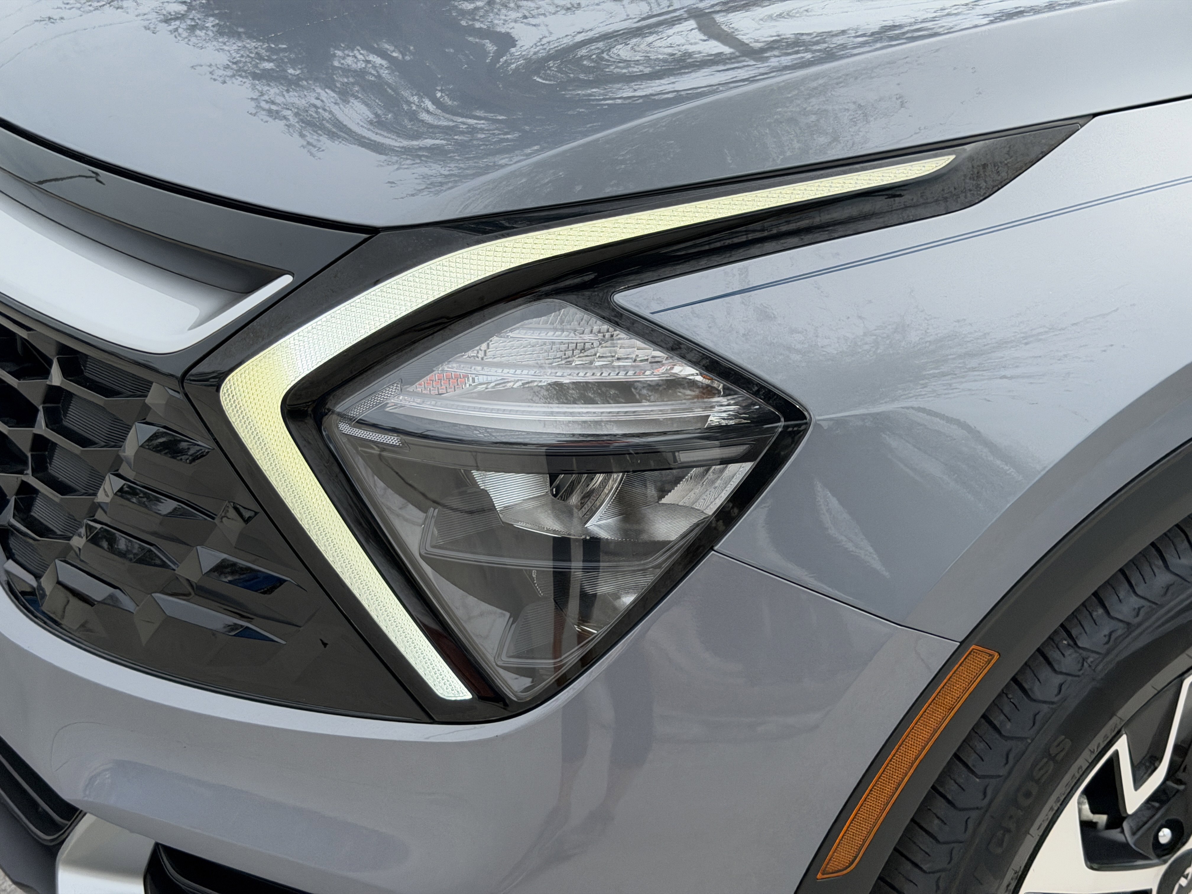 Certified 2023 Kia Sportage EX image 9