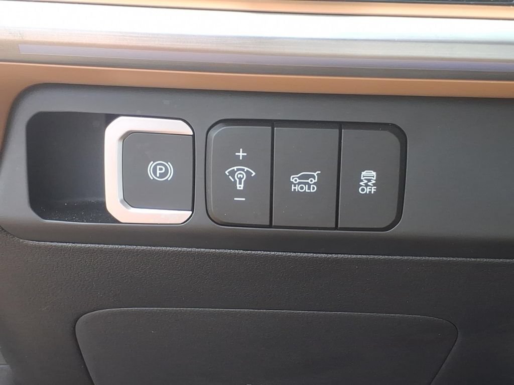 Used 2024 Hyundai Santa Fe Limited FWD image 19