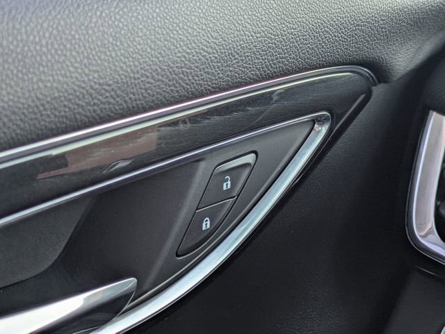 Certified 2025 Buick Envision Preferred image 26