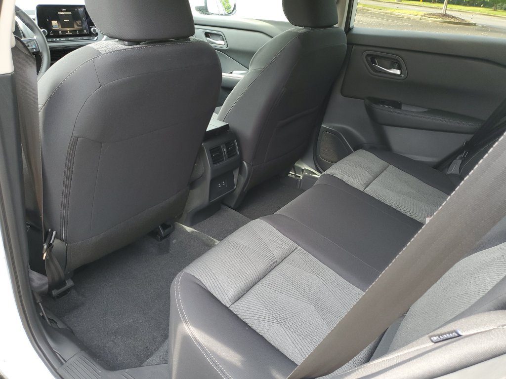 New 2026 Nissan Rogue SV AWD/4WD image 12
