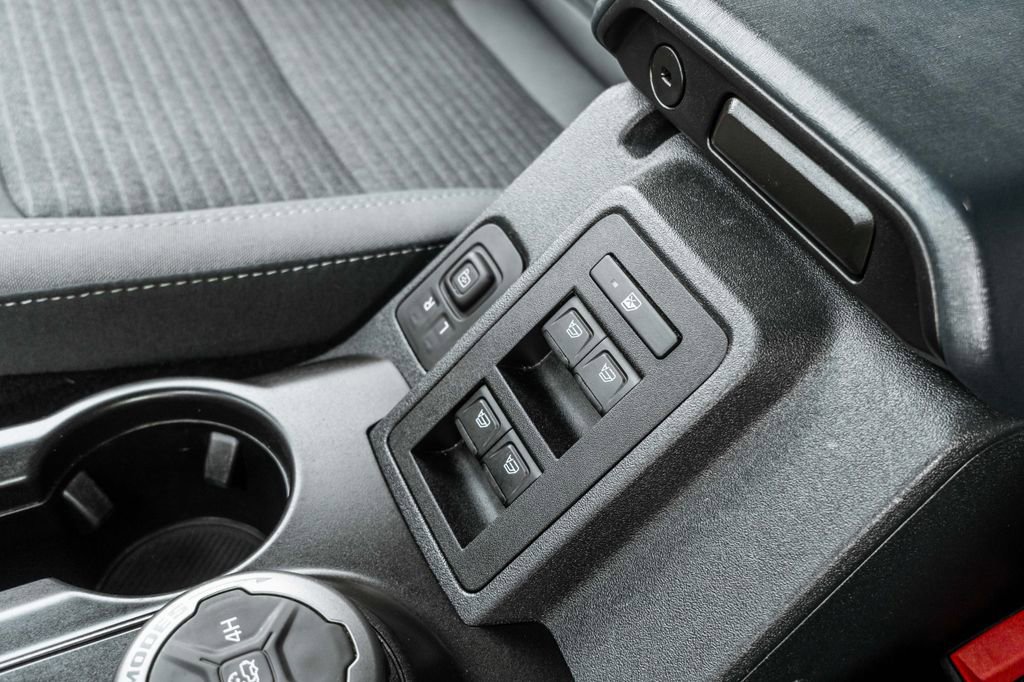 Used 2023 Ford Bronco Outer Banks image 9