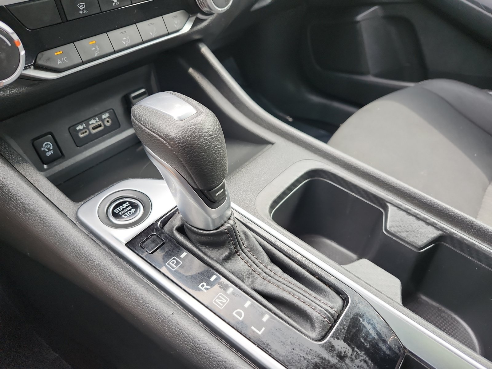 Used 2024 Nissan Sentra SV w/ Trunk Package FWD image 22