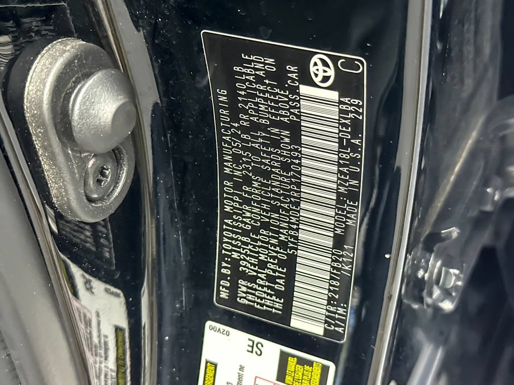 Used 2024 Toyota Corolla LE FWD image 25