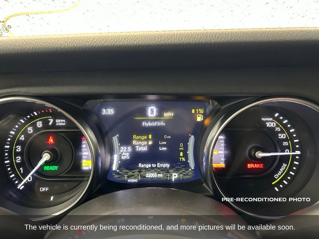 Used 2023 Jeep Wrangler Unlimited Sahara w/ Cold Weather Group image 17