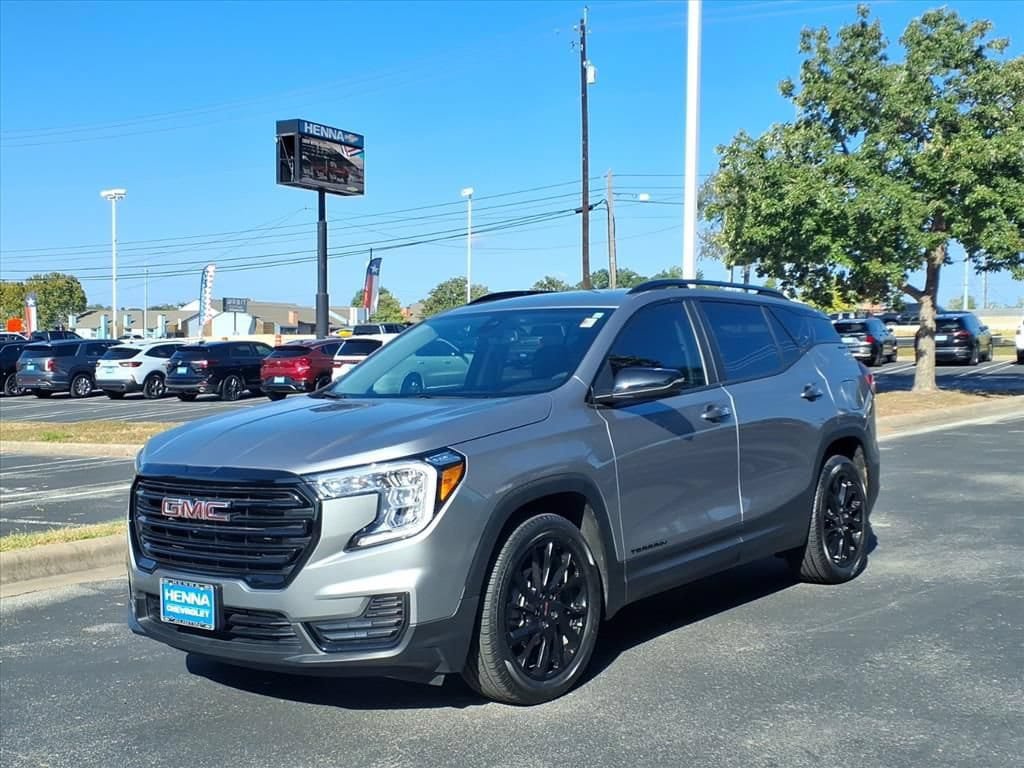 Used 2023 GMC Terrain SLE w/ Elevation Edition FWD image 12
