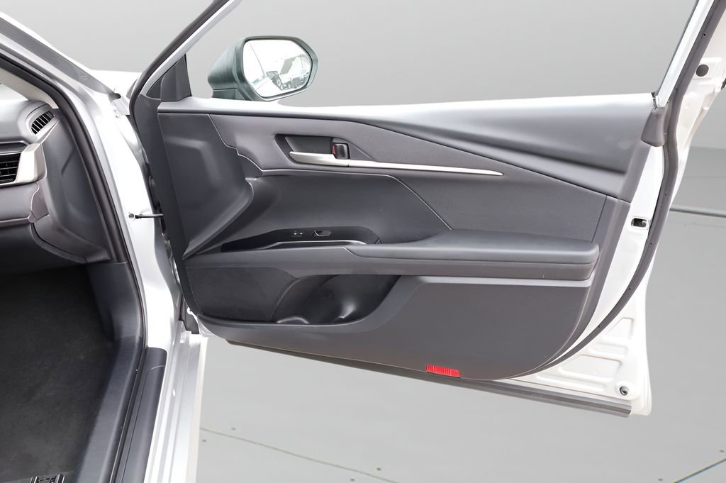 Certified 2025 Toyota Camry LE image 17