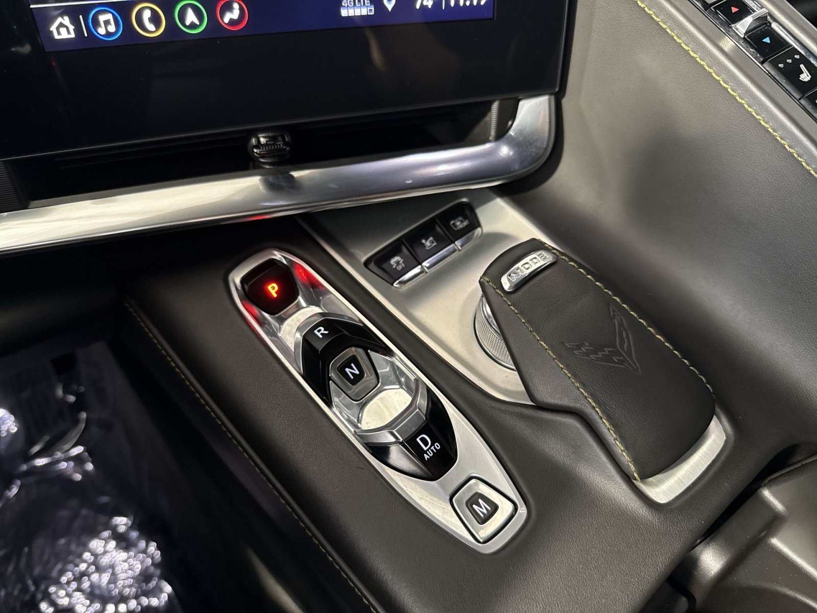 Used 2020 Chevrolet Corvette Stingray Premium Cpe w/ 3LT Preferred Equipment Group RWD image 23