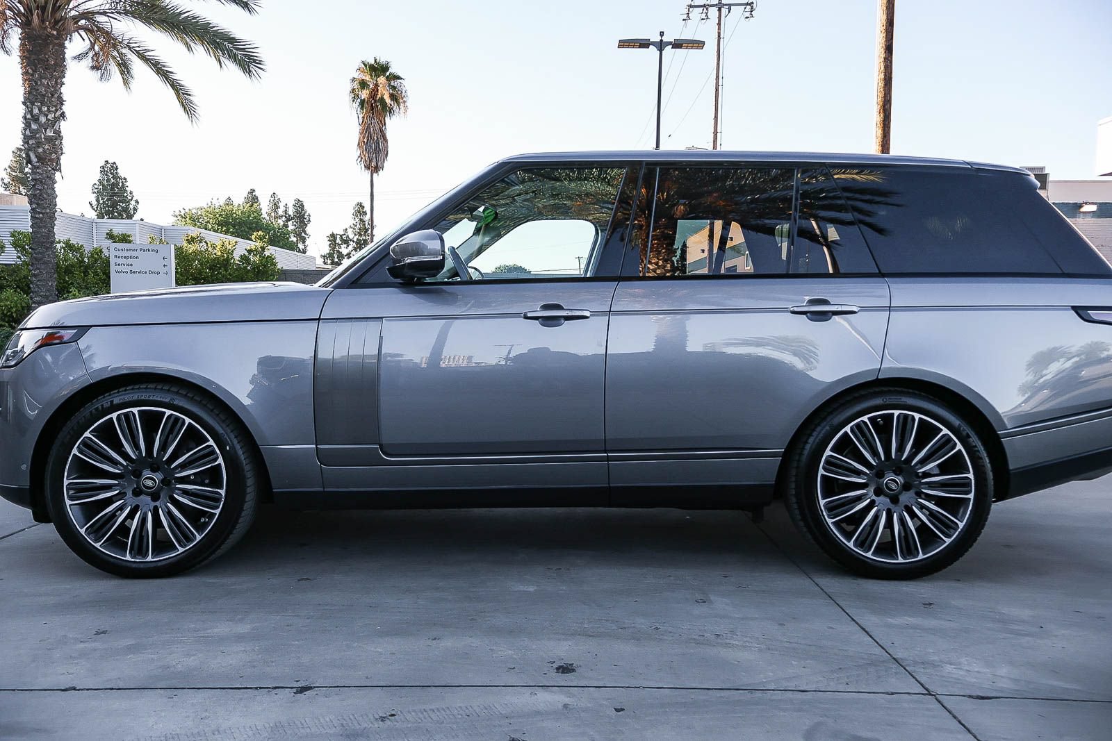 Used 2020 Land Rover Range Rover HSE AWD/4WD image 8