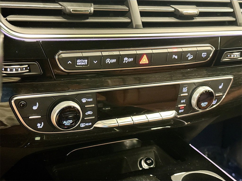 Used 2018 Audi Q7 3.0T Prestige image 18