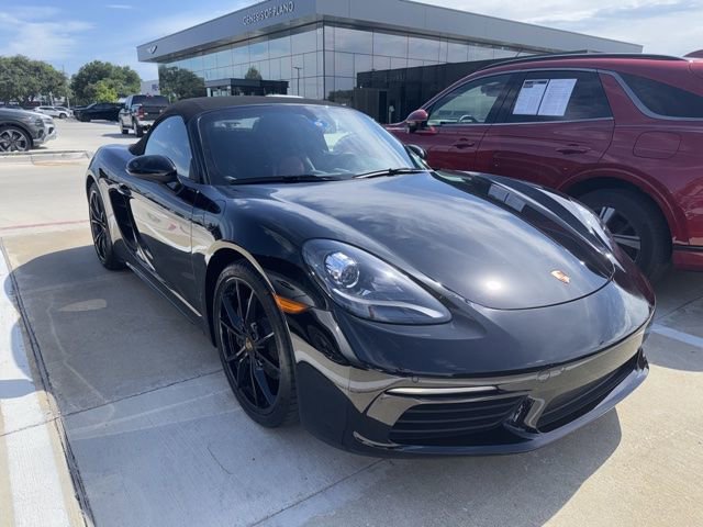 Used 2019 Porsche 718 Boxster RWD image 2