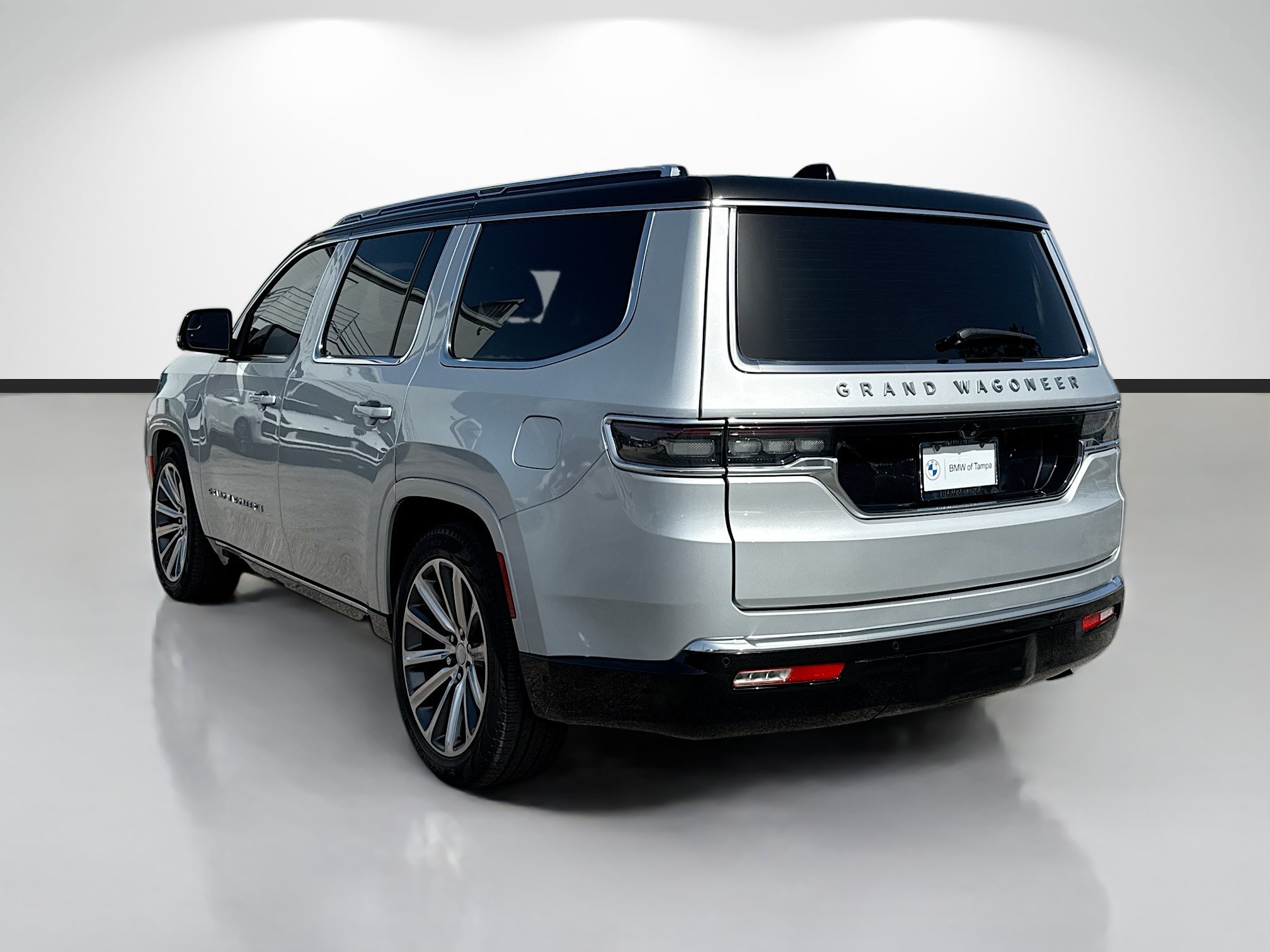 Used 2024 Jeep Grand Wagoneer Series I AWD/4WD image 5
