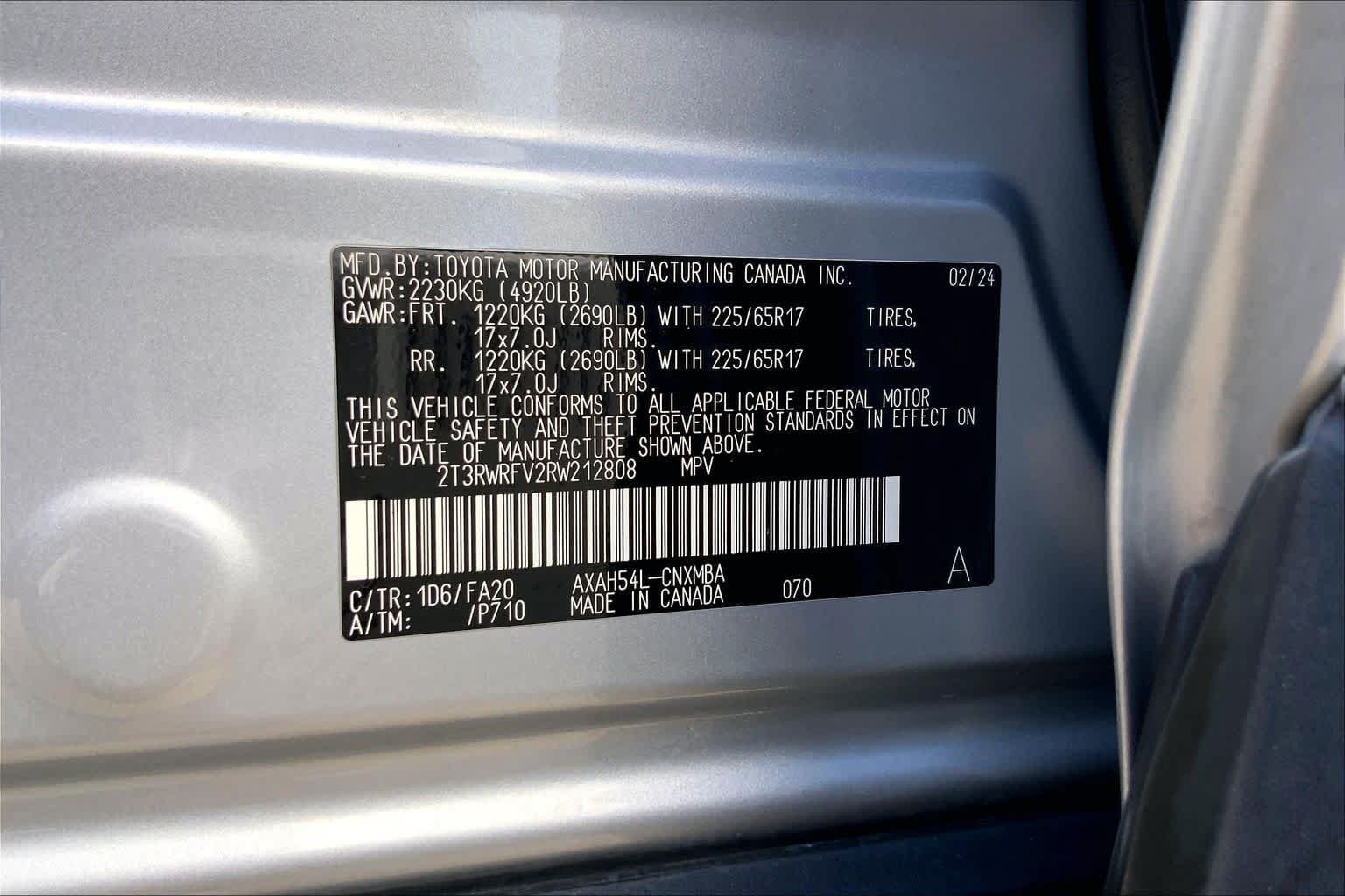 Used 2024 Toyota RAV4 XLE AWD/4WD image 35