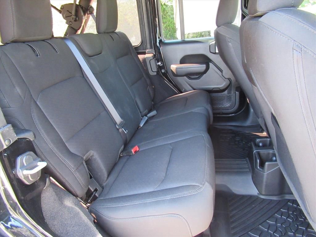 Used 2022 Jeep Wrangler Unlimited Sport image 28