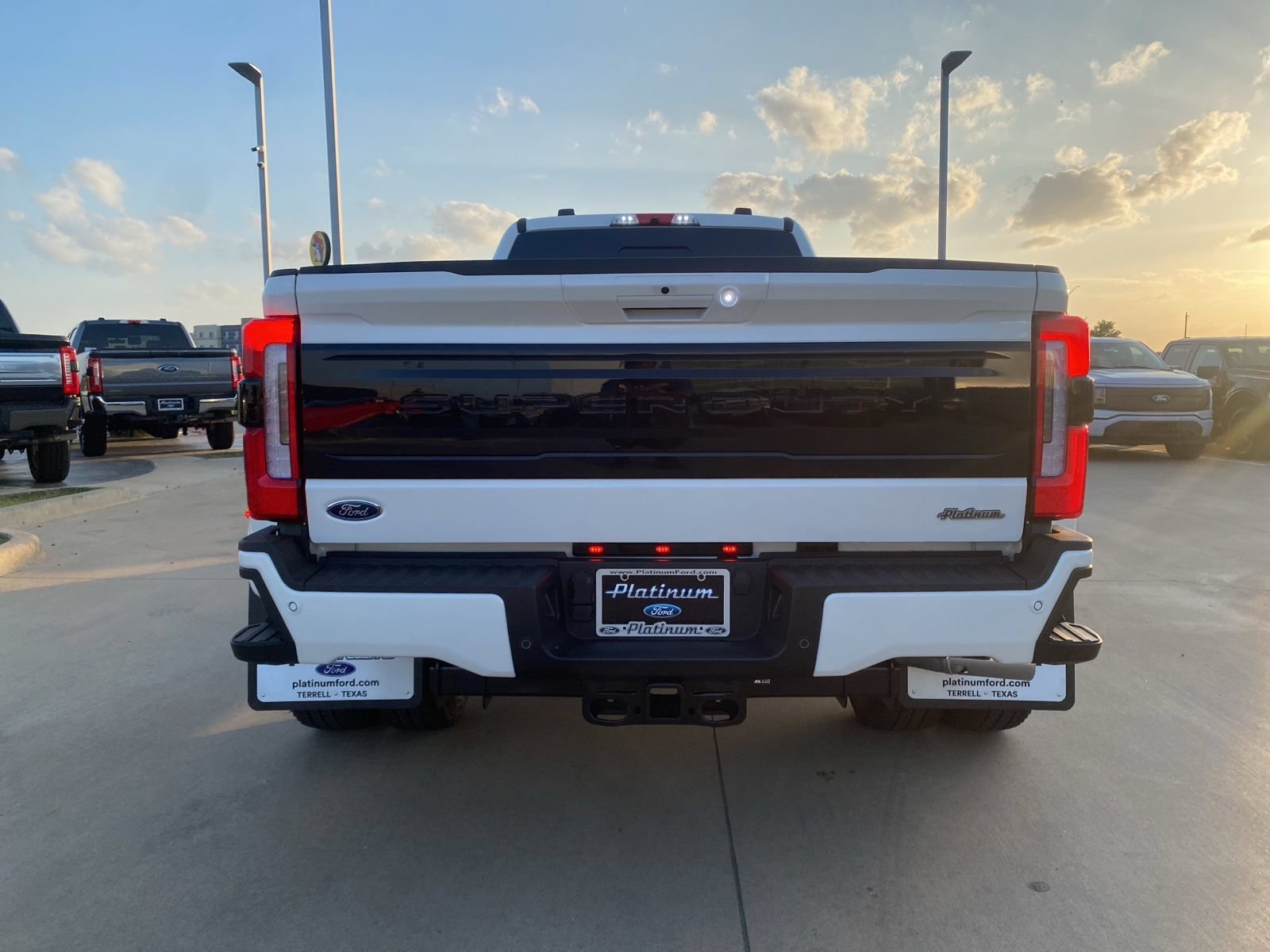 New 2026 Ford F350 Platinum AWD/4WD image 4