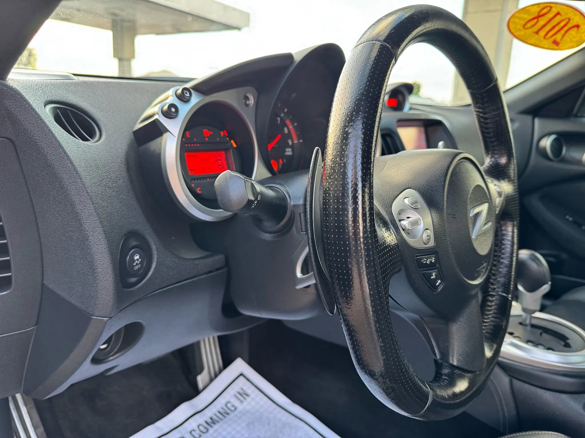 Used 2018 Nissan 370Z Touring image 9