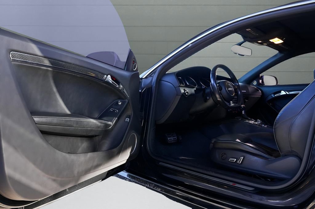 Used 2015 Audi RS 5 Coupe w/ Technology Package image 13