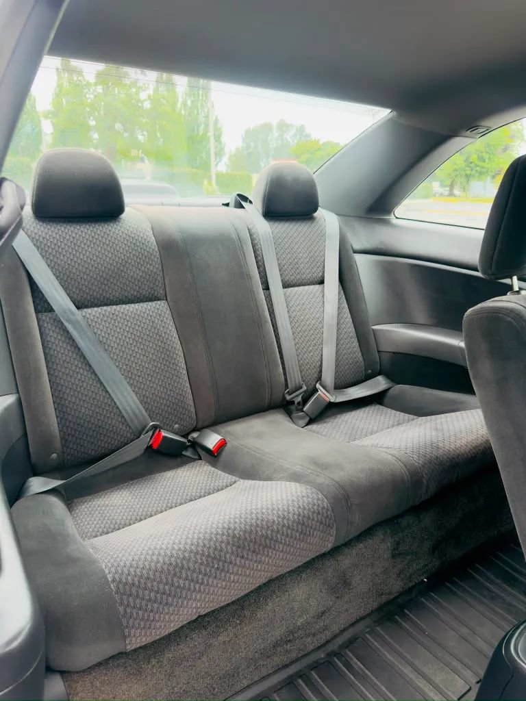 Used 2004 Honda Civic HX image 12