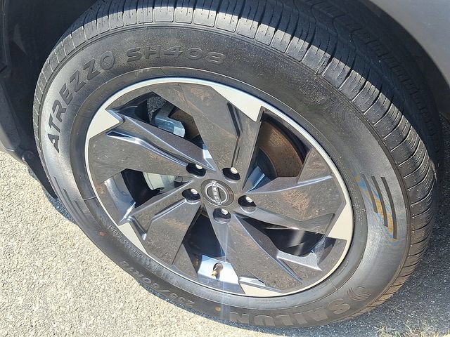 Used 2025 Nissan Rogue SV AWD/4WD image 8