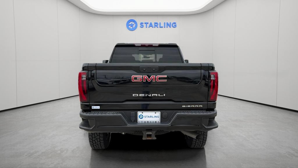 Used 2024 GMC Sierra 2500 Denali AWD/4WD image 7