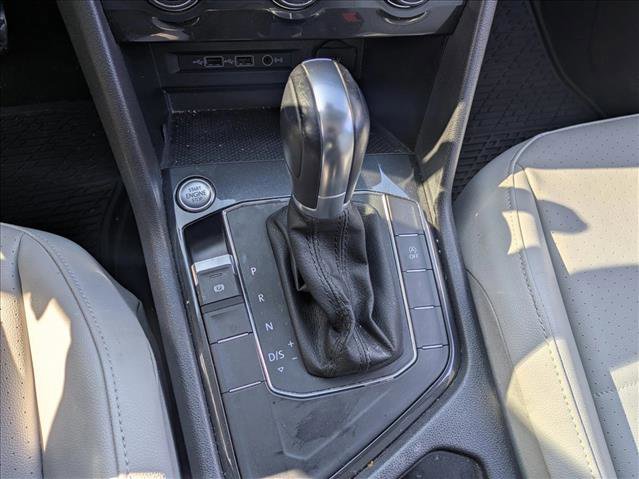 Used 2019 Volkswagen Tiguan SE w/ Panoramic Sunroof Package image 13