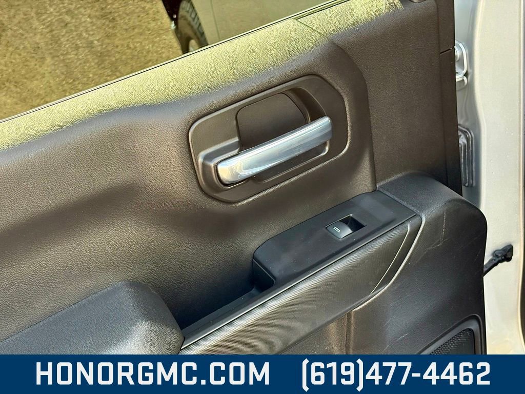 Used 2021 Chevrolet Silverado 1500 LT image 20