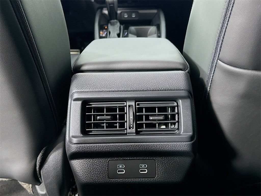 Used 2025 Honda Accord Sport image 38